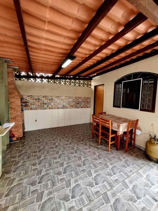 Casa A 50 Passos Do Paraiso Casa de férias